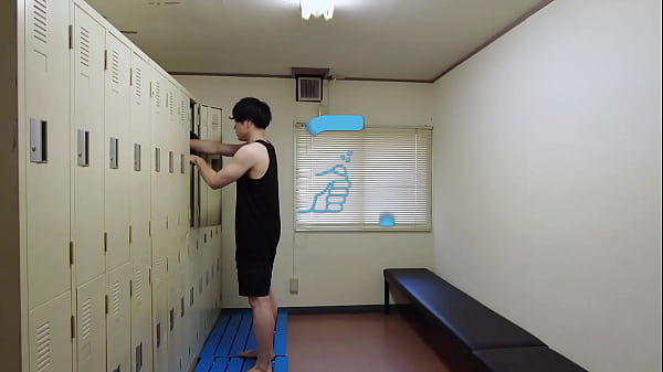 Friends Touch Their Cocks In the Public Bathhouse