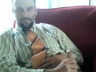 Amateur Bear Daddy Jerks Off in Suit