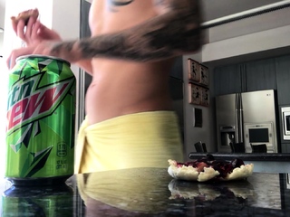 Amateur hunks solo jerk