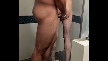 Otro twink que termina preñado después de unas ricas embestidas