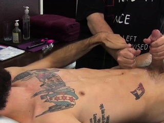 Tattooed Leeroy Gives An Incredible Cock Massage