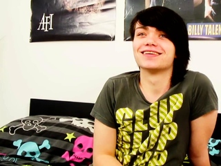 Attractive Domino Harvey Teases Us With His Solo Wanking