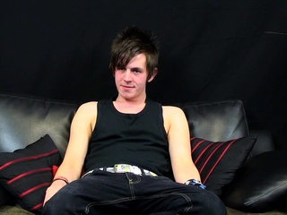 Sexy Emo Twink Zacharry Starr Makes His Debut Wank Stand Out