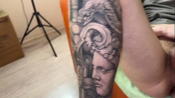 Arrogant Twink Goddess Demands Your Adoration