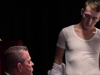 Dominant DILF spanks submissive twink