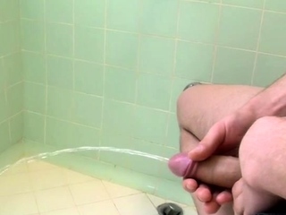 Dude Wanks His Thick Cock Hard