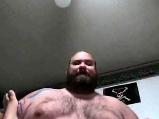 Fat Daddy Bear Takes it Like a Pro