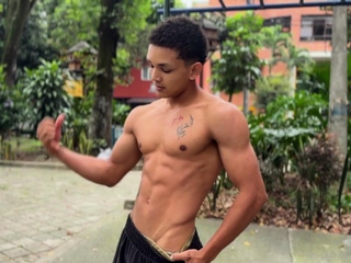 Chiseled Latino Muscle Stud Gets Oiled and Worshipped